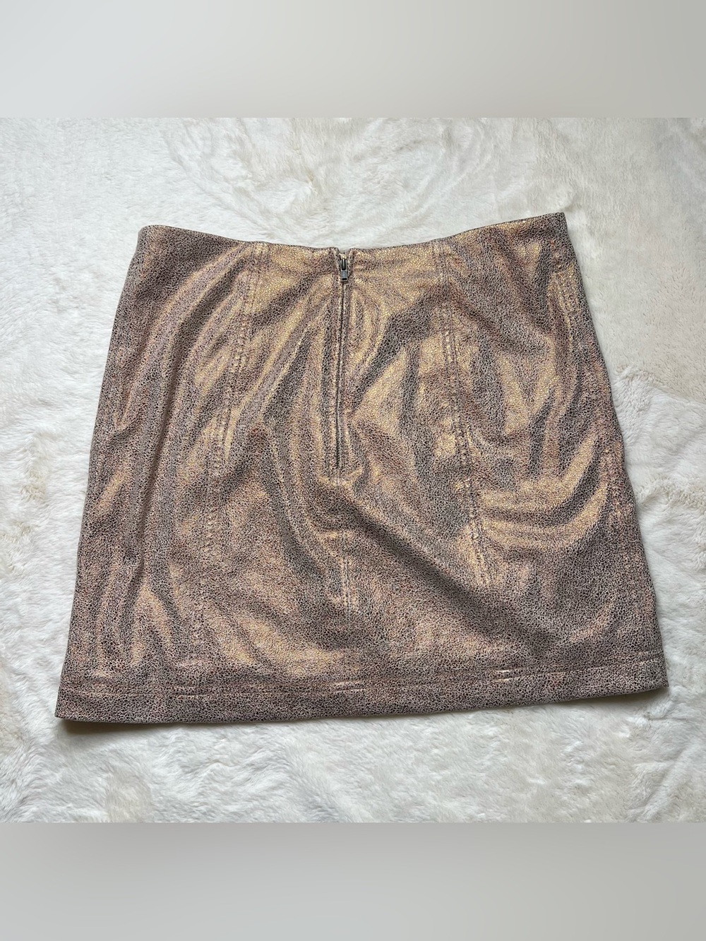 Free People Rose Gold Metallic Faux Leather Mini Skirt Size 6 Bronze Party - Picture 3 of 7